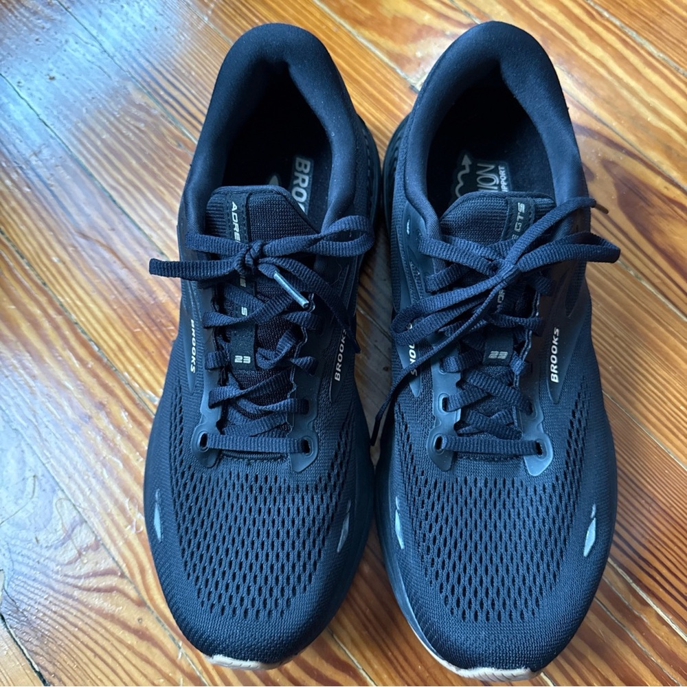 Brooks Black Women's Sneakers